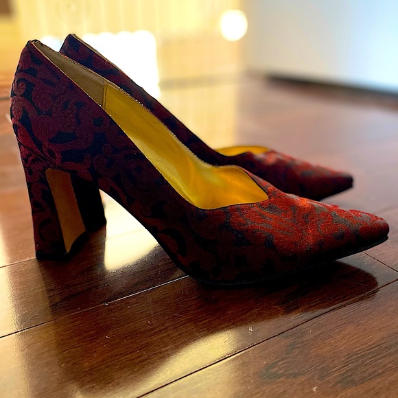 Ann Marino Shoes - Picture 2 of 4